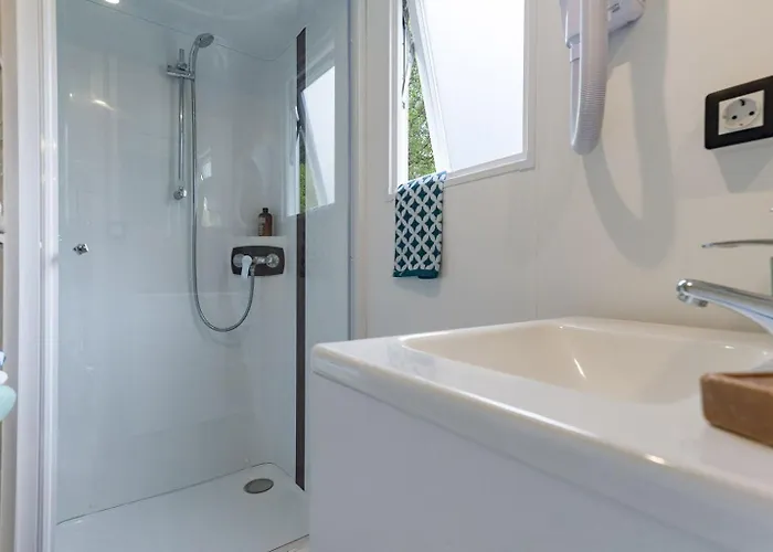 5p 2bdrms 16110 캠프장 *